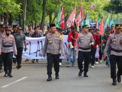 Kapolres Turun Langsung, Kawal Aksi Penyampaian Aspirasi dan Audiensi Gabungan Elemen Mahasiswa Pekalongan