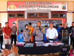 Polres Pekalongan Gelar Konferensi Pers Ungkap Kasus Kejadian Viral Pengeroyokan di Kesesi