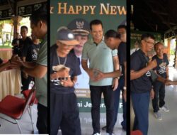 Bupati Kembang Melepas Grup Kesenian Legendaris Suar Agung  Berangkat  ke Jepang